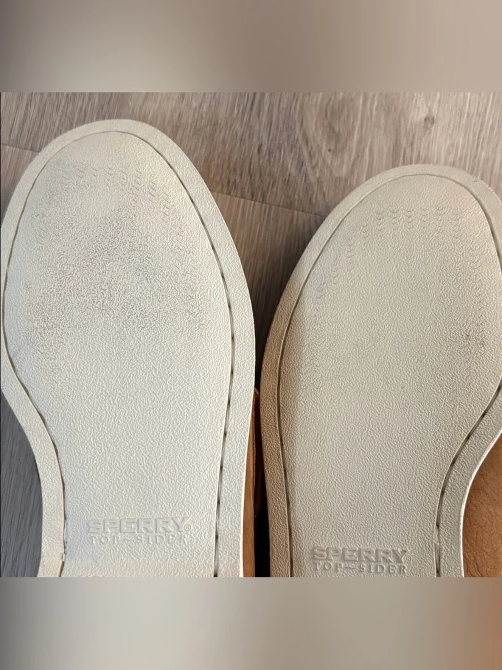 LIKE NEW SPERRY gold cup authentic original boat shoes size 9 men’s soft tan